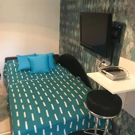 Single Sunny Mini Flat Apartment Budapest