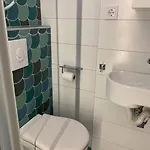 Single Sunny Mini Flat Apartment *